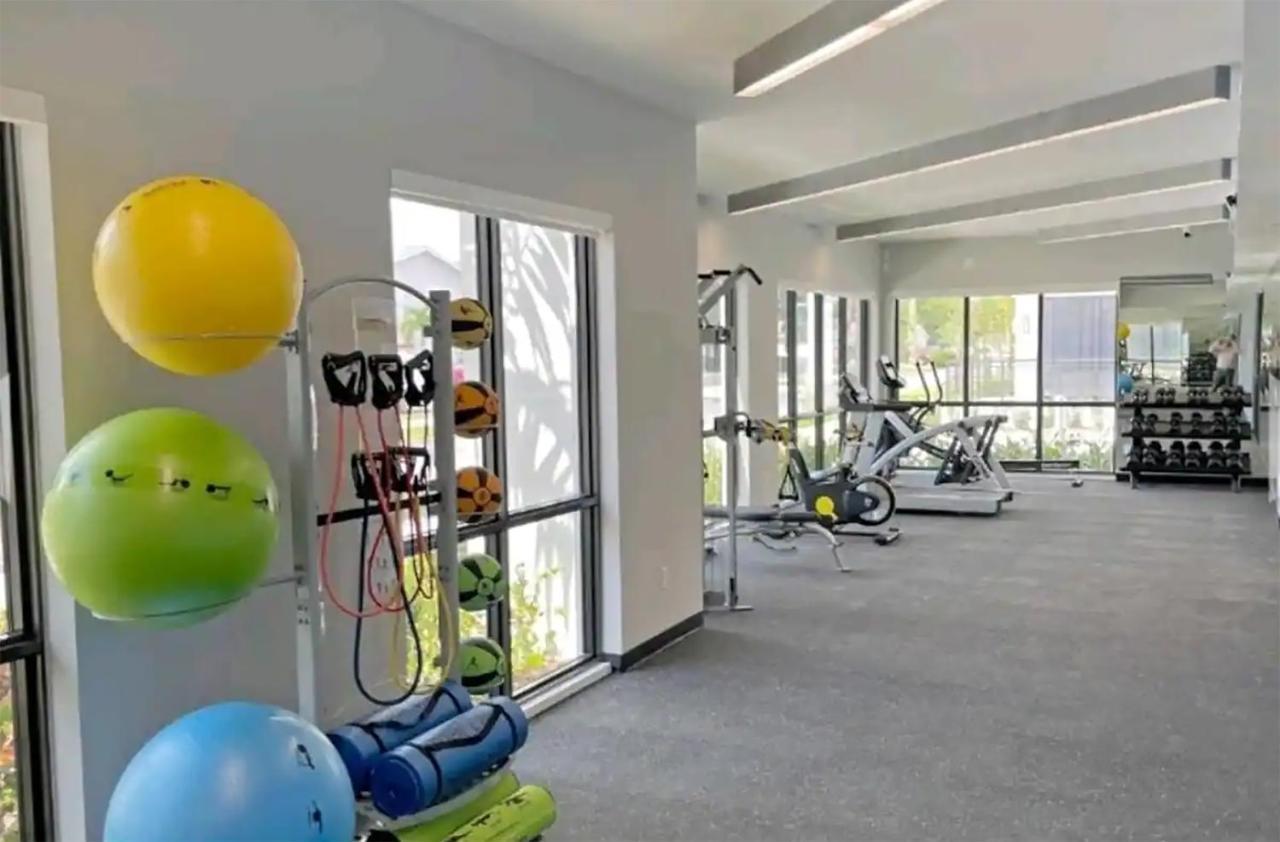 Appartement Lux Place And Cozy 3beds 2rooms Enjoy Life In Wpb Gym, Ev Station Nearby The Downtown And Beaches *