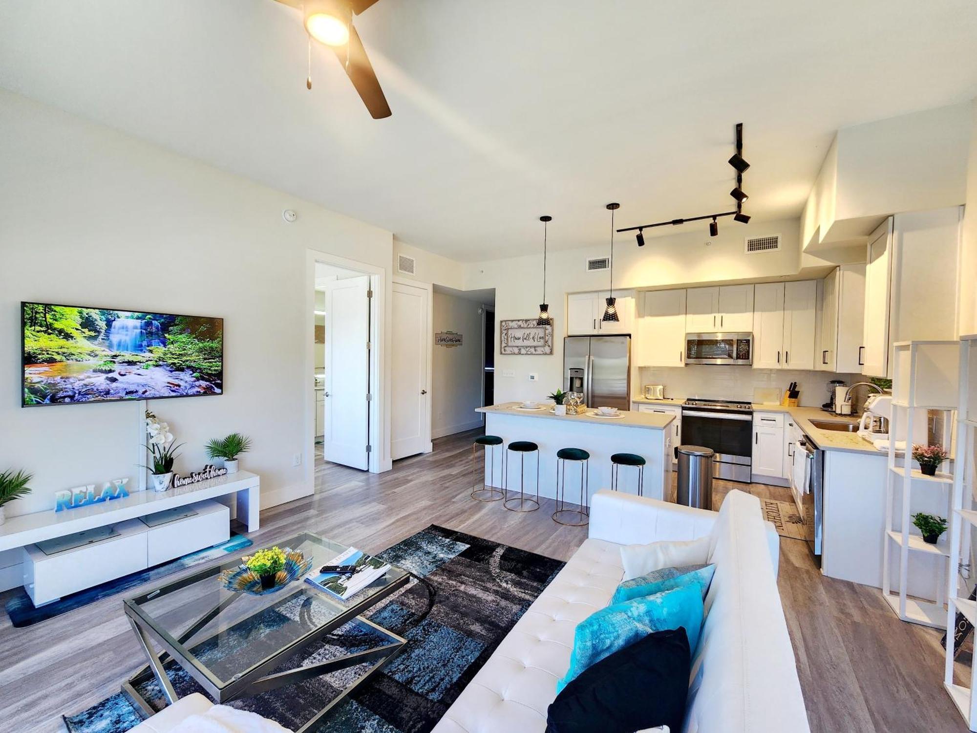 Appartement Lux Place And Cozy 3beds 2rooms Enjoy Life In Wpb Gym, Ev Station Nearby The Downtown And Beaches West Palm Beach